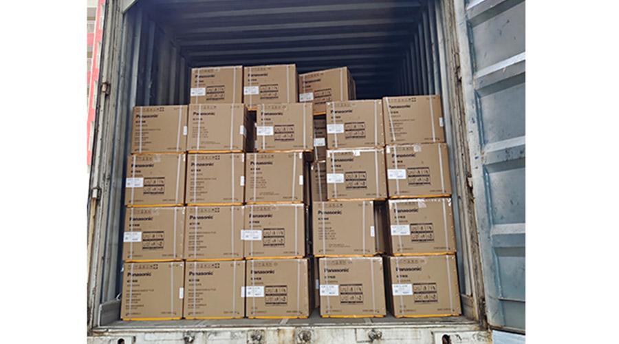 滿滿的貨物！國內(nèi)知名品牌客戶全自動滾筒洗衣機裝柜發(fā)貨